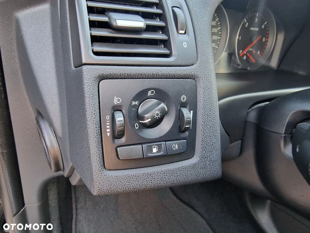 Volvo V50 DPF DRIVe - 22