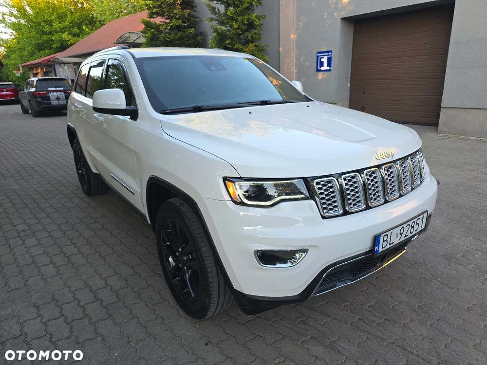 Jeep Grand Cherokee - 36