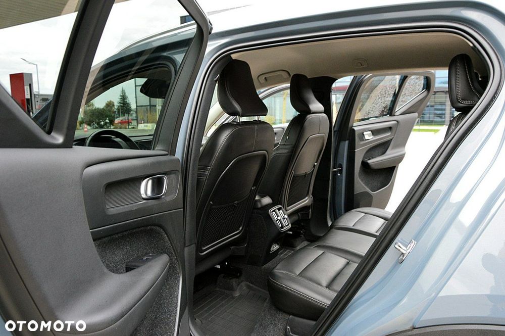 Volvo XC 40 T3 Momentum Pro - 8