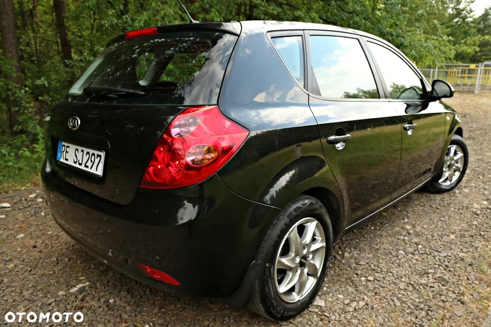 Kia Ceed 1.4 CVVT Attract - 13