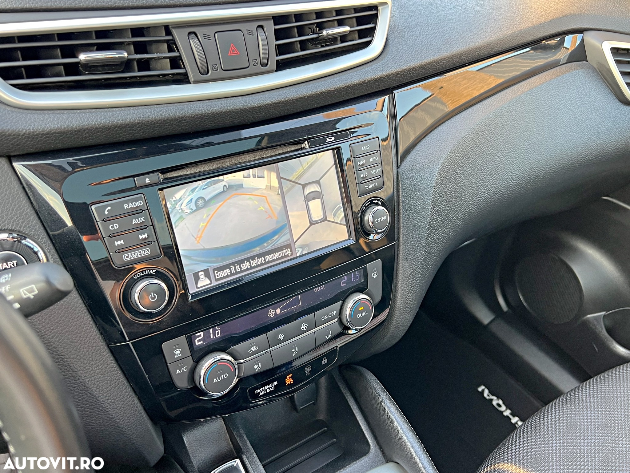Nissan Qashqai 1.6 DCI TEKNA - 12