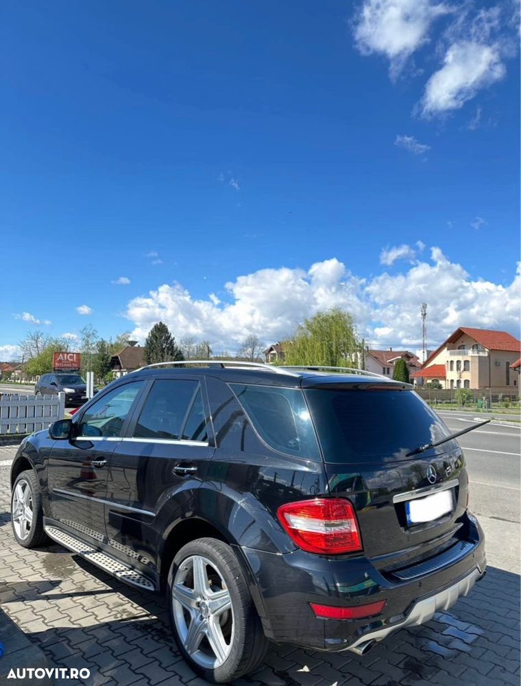 Mercedes-Benz ML 500 Aut - 1
