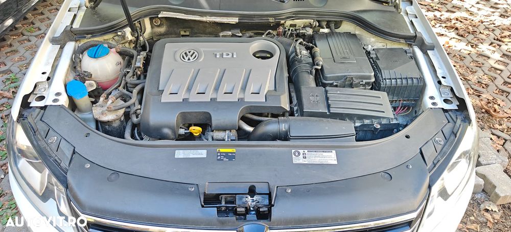 Volkswagen Passat 2.0 TDI DSG Comfortline - 20