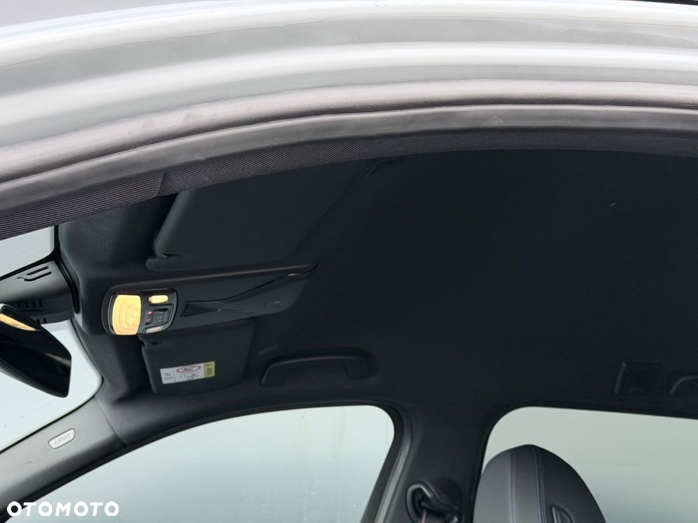 BMW Seria 3 330e PHEV M Sport - 22