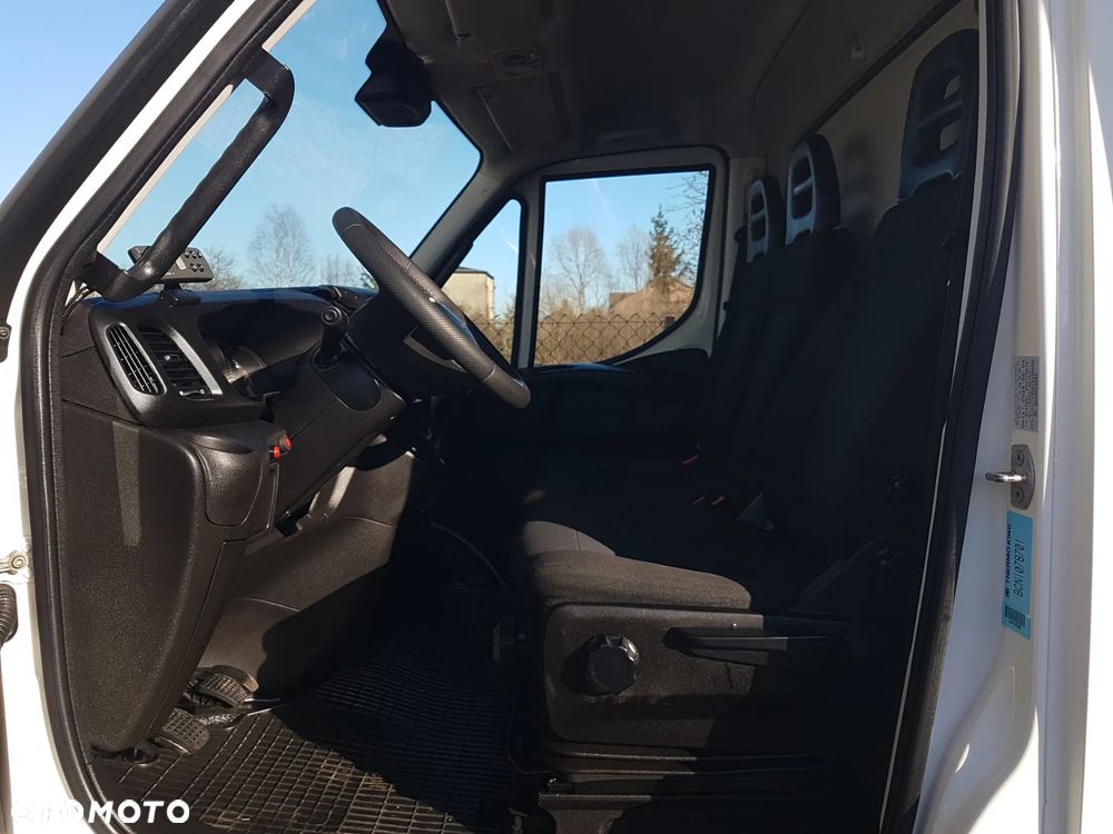 Iveco DAILY 72-180 WINDA 8EP CHŁODNIA AGREGAT IZOTERMA 4,21x2,09x2,10 GRZANIE THERMO KING V-500 MAX DMC 7,2 TONY - 21