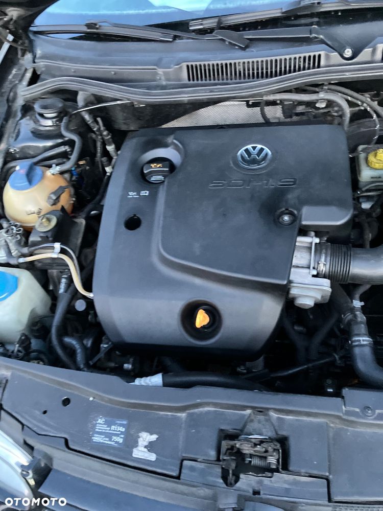 Volkswagen Golf - 5