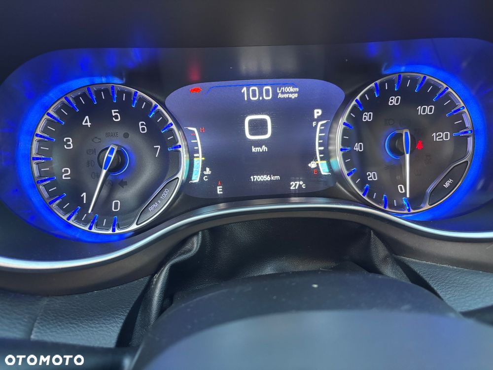 Chrysler Pacifica - 20