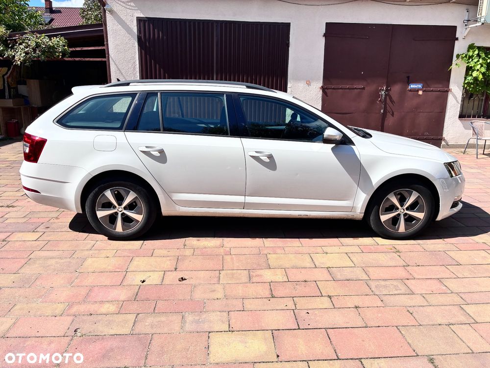 Skoda Octavia 1.6 TDI SCR Ambition - 4