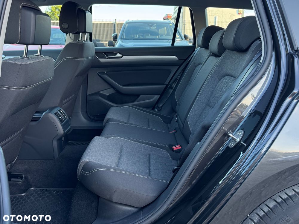 Volkswagen Passat 1.5 TSI EVO Business DSG - 10