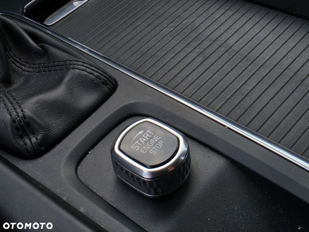 Volvo XC 60 D4 Geartronic Momentum - 22