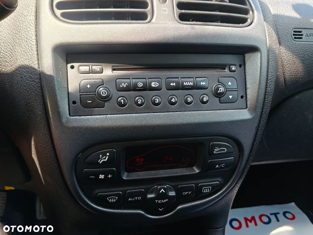 Peugeot 206 75 Grand Filou - 21