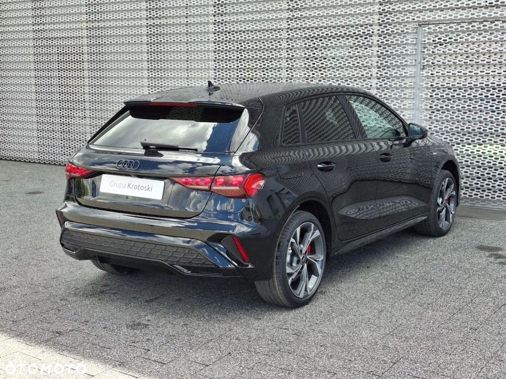 Audi A3 Sportback - 6