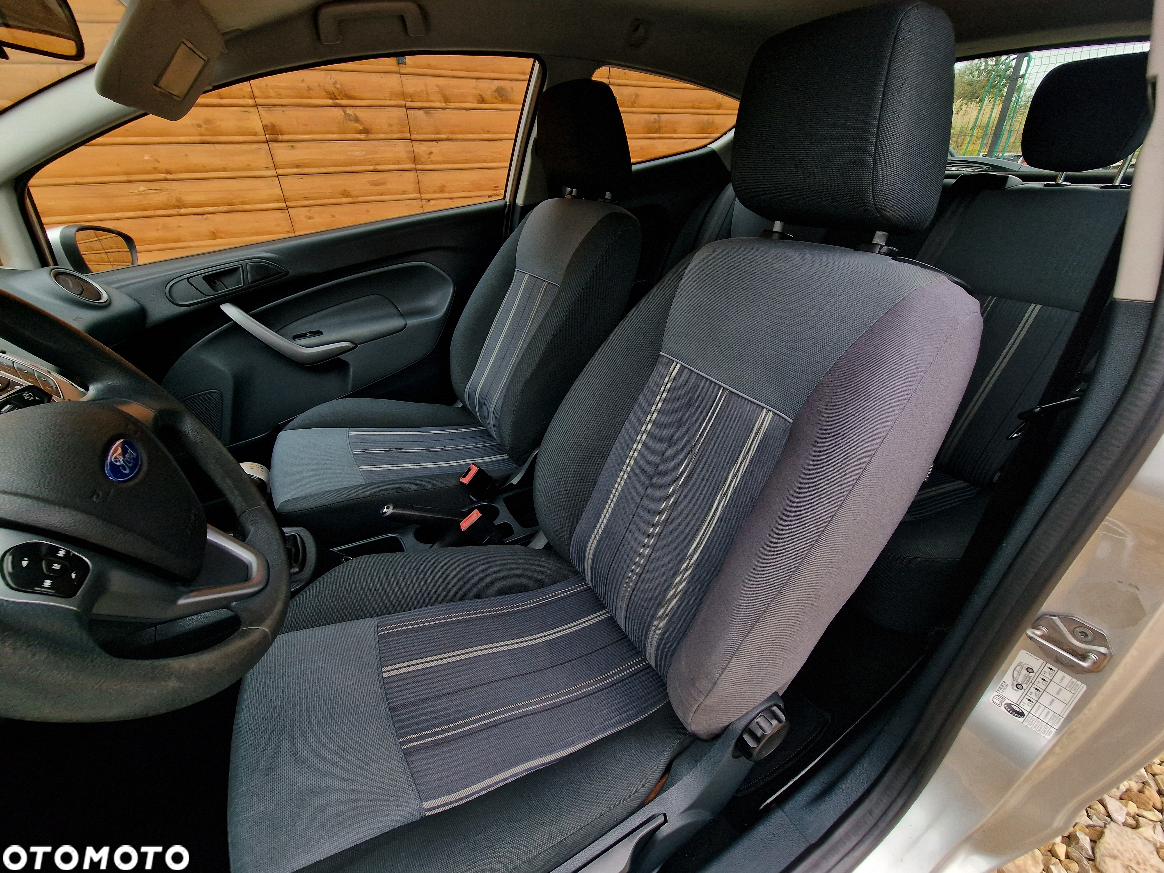 Ford Fiesta 1.25 Silver X - 17