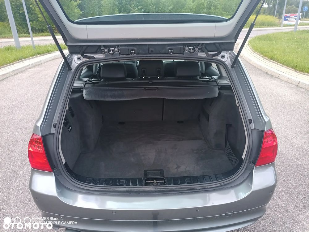 BMW Seria 3 320i Edition Exclusive - 21