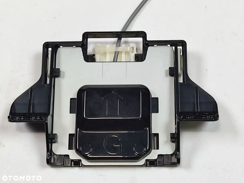 TOYOTA CAMRY od 2019r Antena Nawigacji - 2