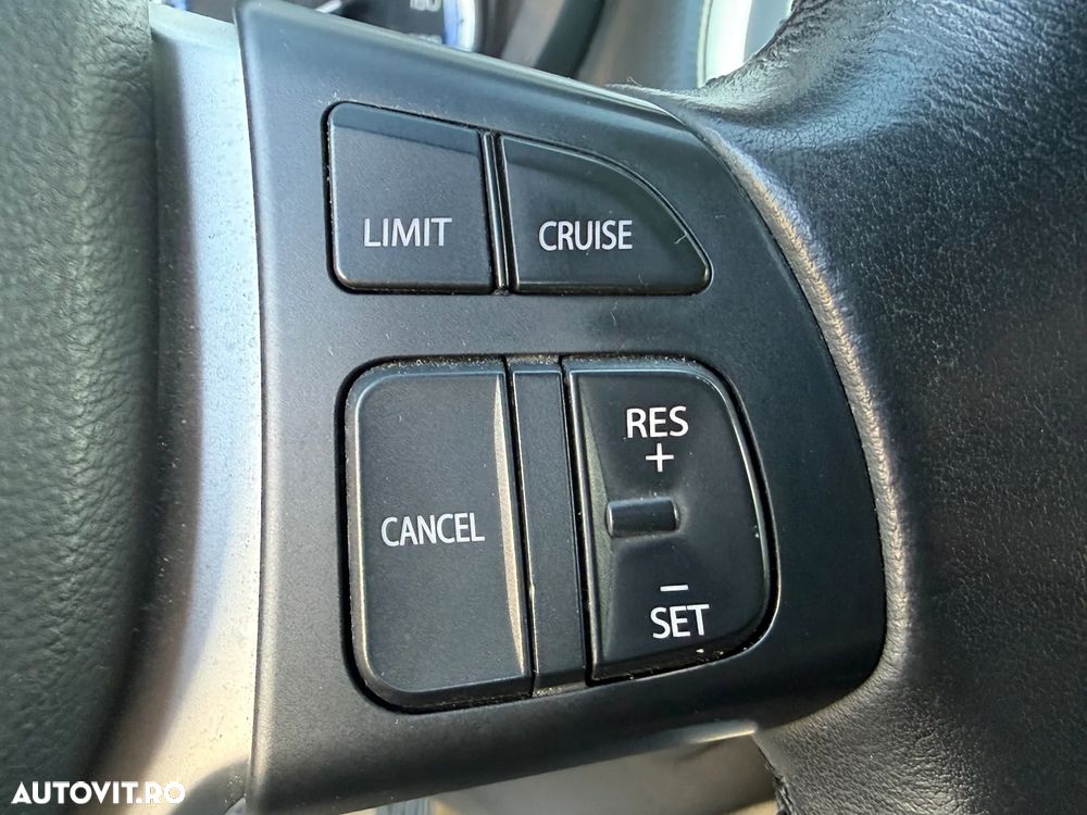 Suzuki S-Cross 1.6 DDIS Allgrip Comfort - 19