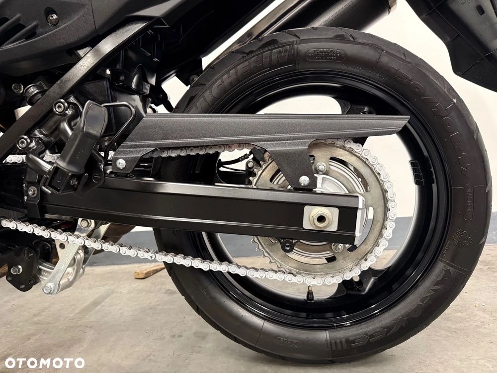 Suzuki V-STROM - 8