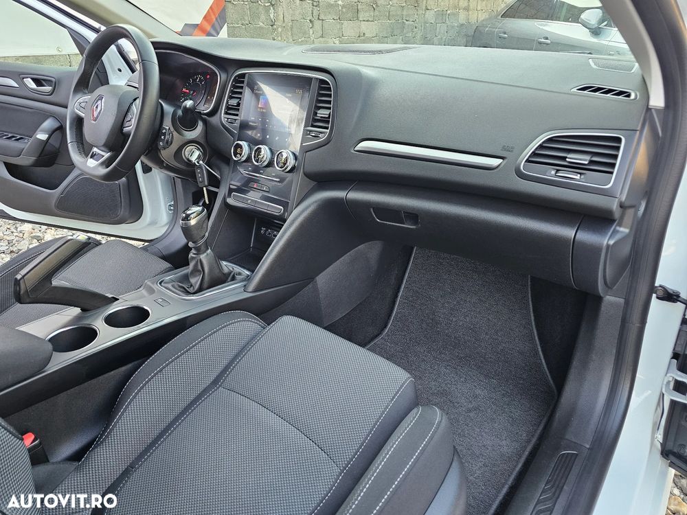 Renault Megane - 30