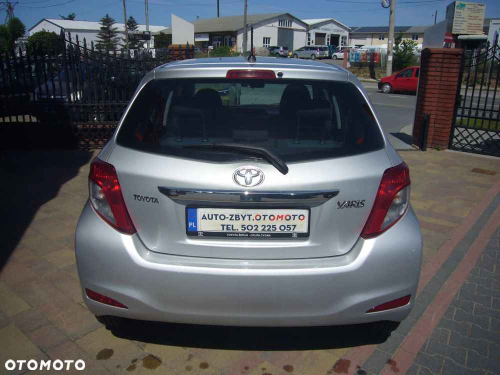 Toyota Yaris - 8