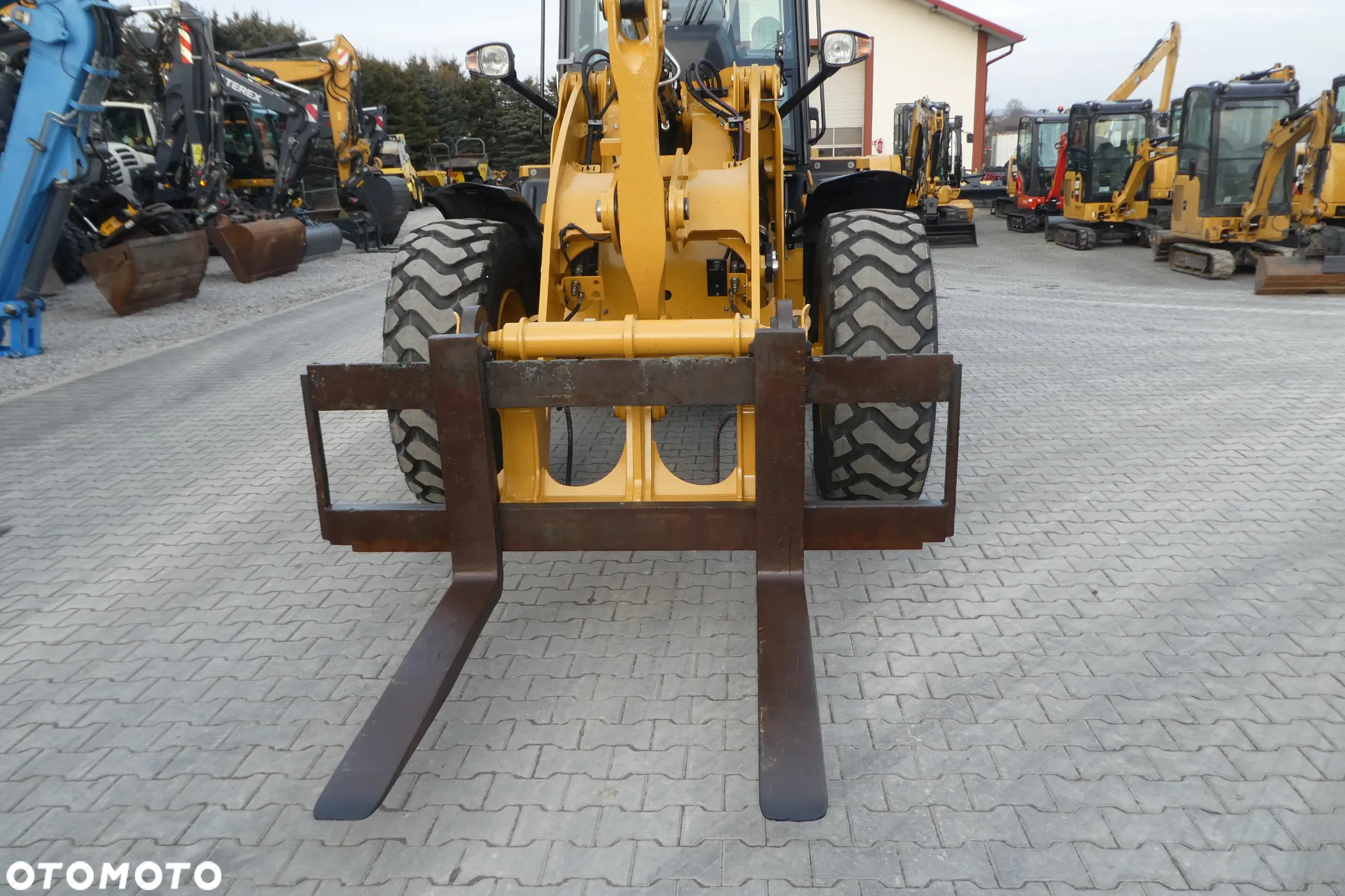 Caterpillar 914M Z NIEMIEC ŁYŻKA WIDŁY - 16
