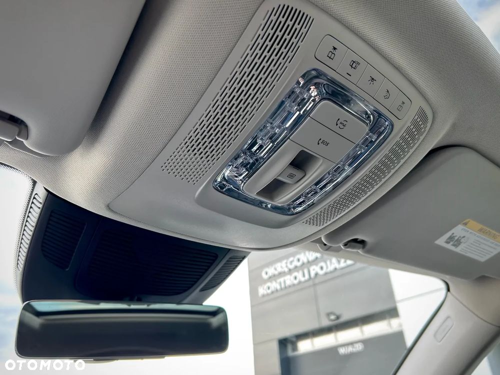 Mercedes-Benz GLS - 25