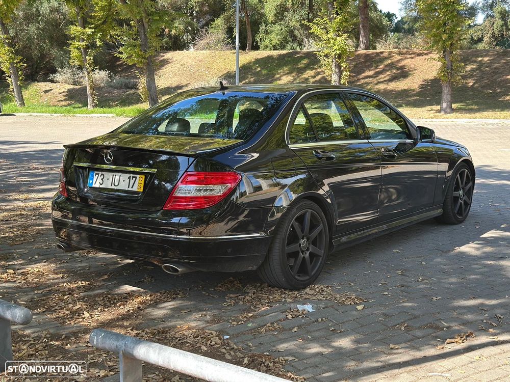 Mercedes-Benz C 350 - 37