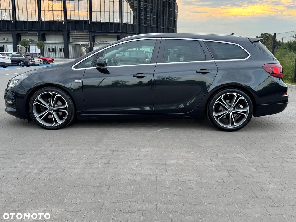 Opel Astra 2.0 BiTurbo CDTI DPF ecoFLEX SportsTourer St - 13