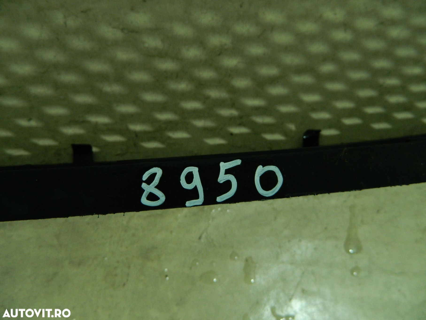 Grila centrala dintre proiectoare, Fiat 500,  2007, 2008, 2009, 2010, 2011, 2012, 2013, 2014,, 735425618 - 5