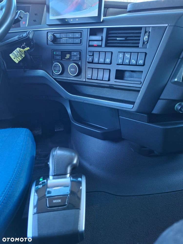 Volvo FH 460 I-save GLOBETROTTER XL , ADR - 14