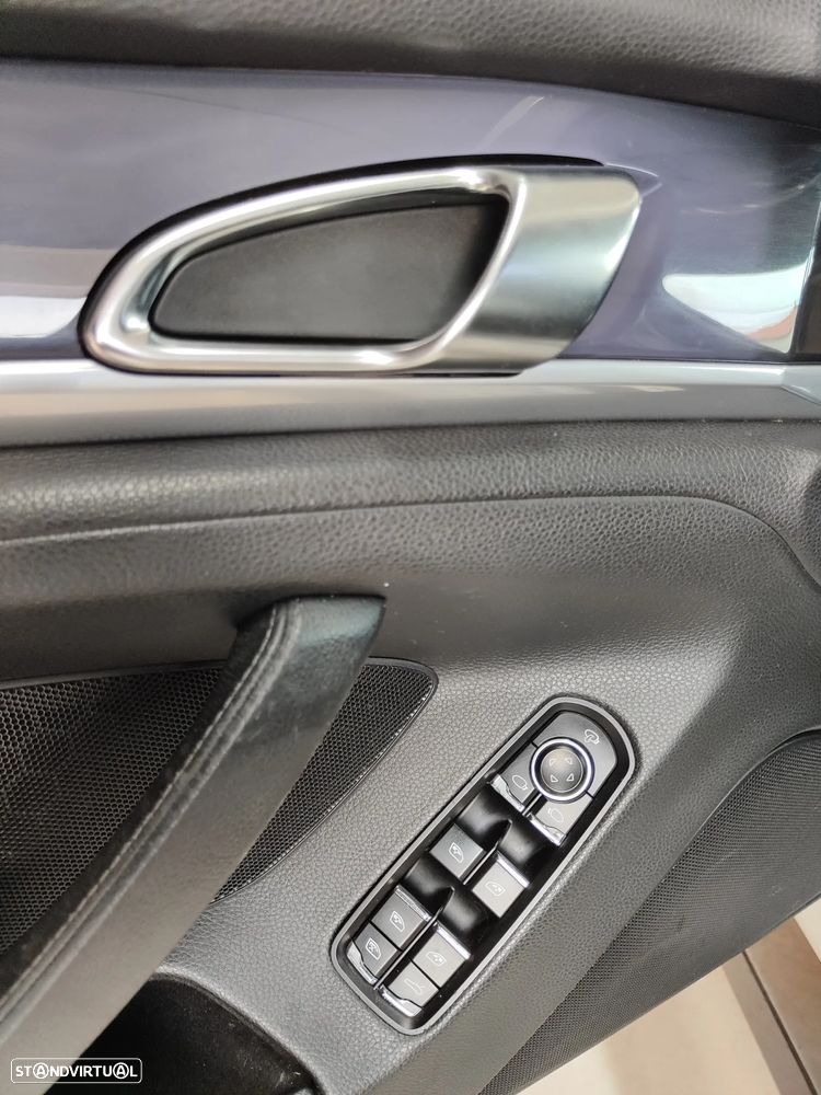 Porsche Panamera Platinum Edition - 29