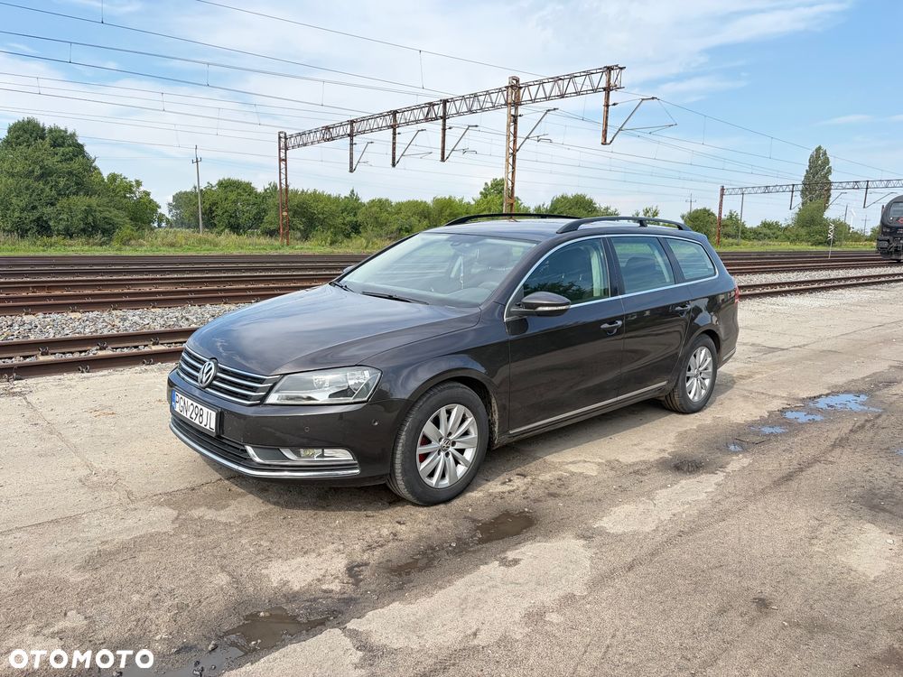 Volkswagen Passat 2.0 TDI Highline - 9