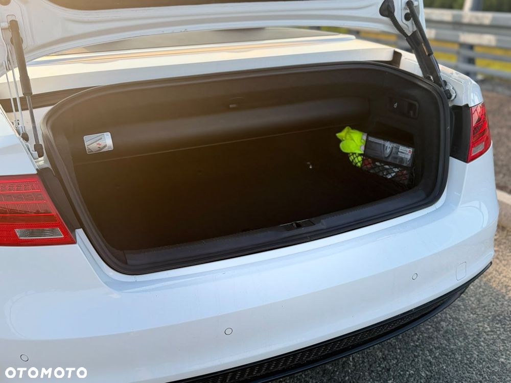 Audi A5 Cabrio 2.0 TDI DPF (clean diesel) - 27