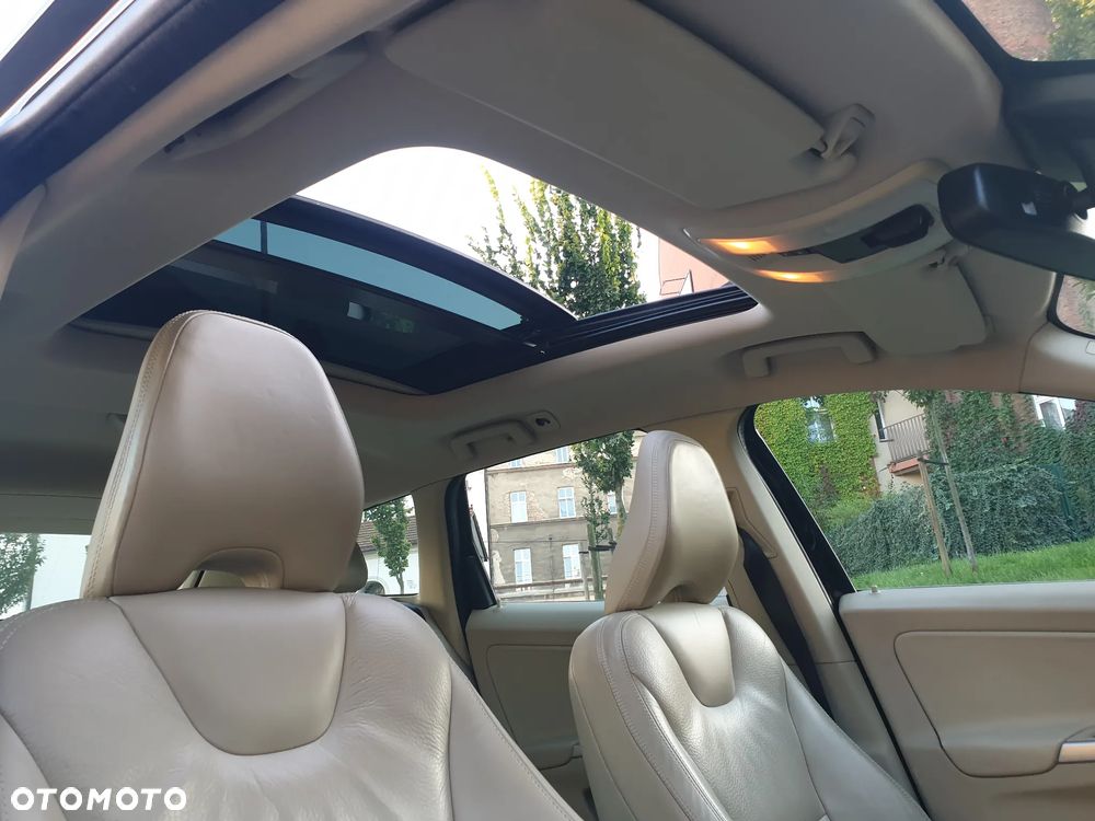 Volvo XC 60 D3 Momentum - 12