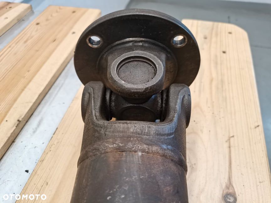 Wał napędowy John Deere 6810 - 4