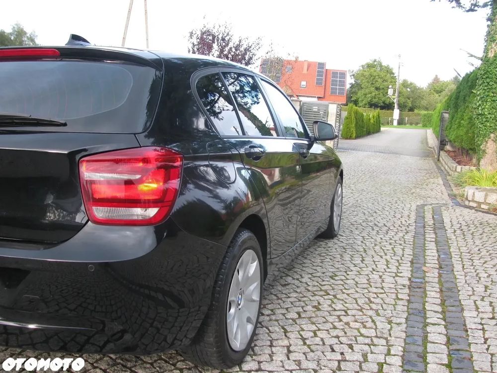 BMW Seria 1 116i - 31