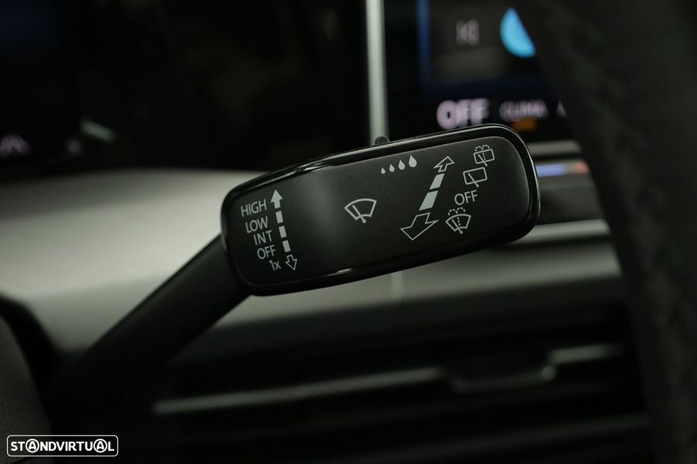 VW Golf 1.5 TSI e-Hybrid Life DSG - 19