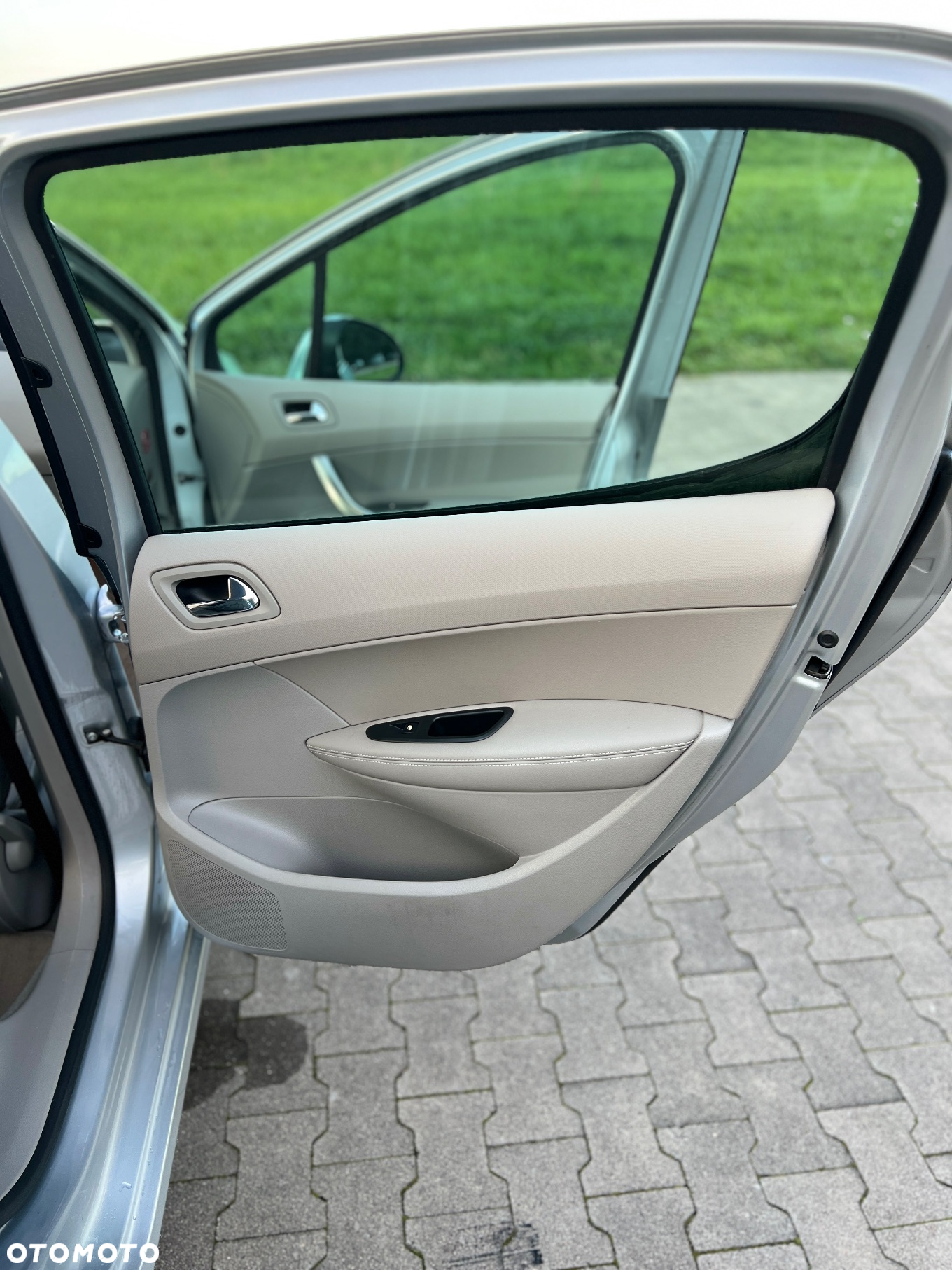 Peugeot 308 HDi FAP 135 Automatik Sport Plus - 23