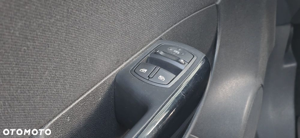 Opel Corsa - 17