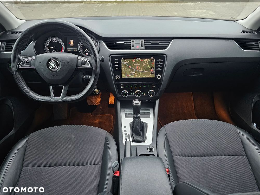 Skoda Octavia 1.6 TDI DSG Ambition - 7