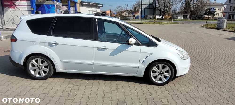 Ford S-Max 2.5 Titanium - 22