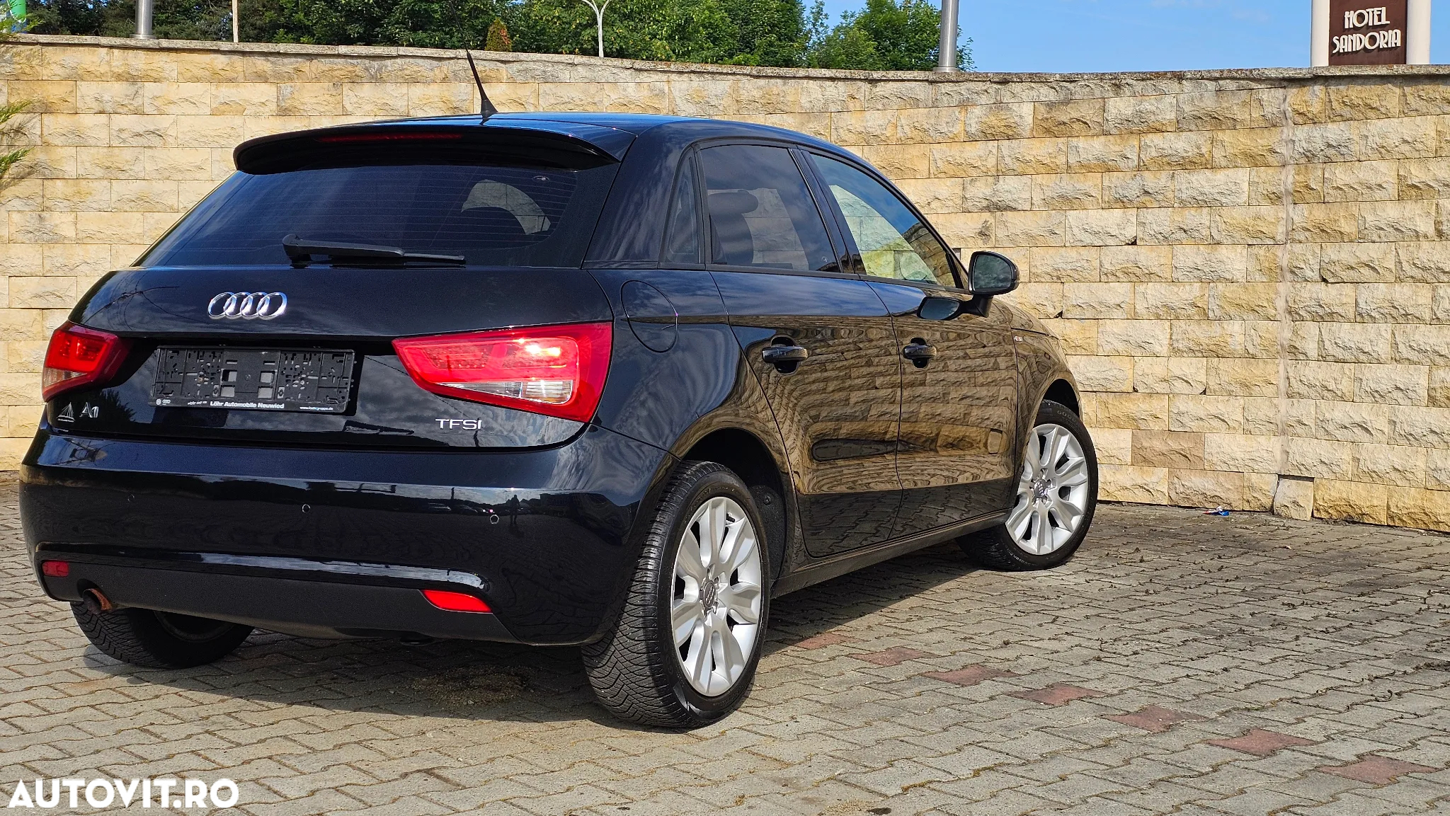 Audi A1 1.2 TFSI Sportback S line edition - 2