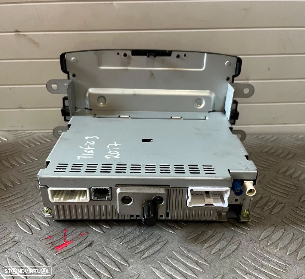 Radio Renault Trafic III 2017 Ref: 281154109R - 2