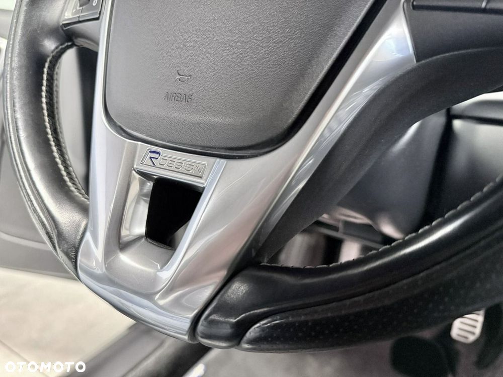 Volvo V60 D3 R-Design - 31