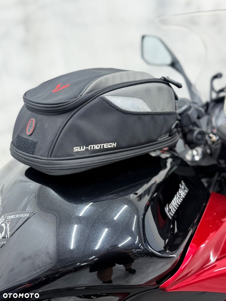 Kawasaki Ninja 1000 SX - 24