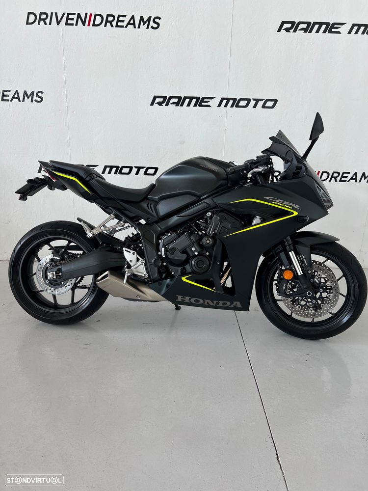 Honda CBR 650R E-CLUTCH - 1