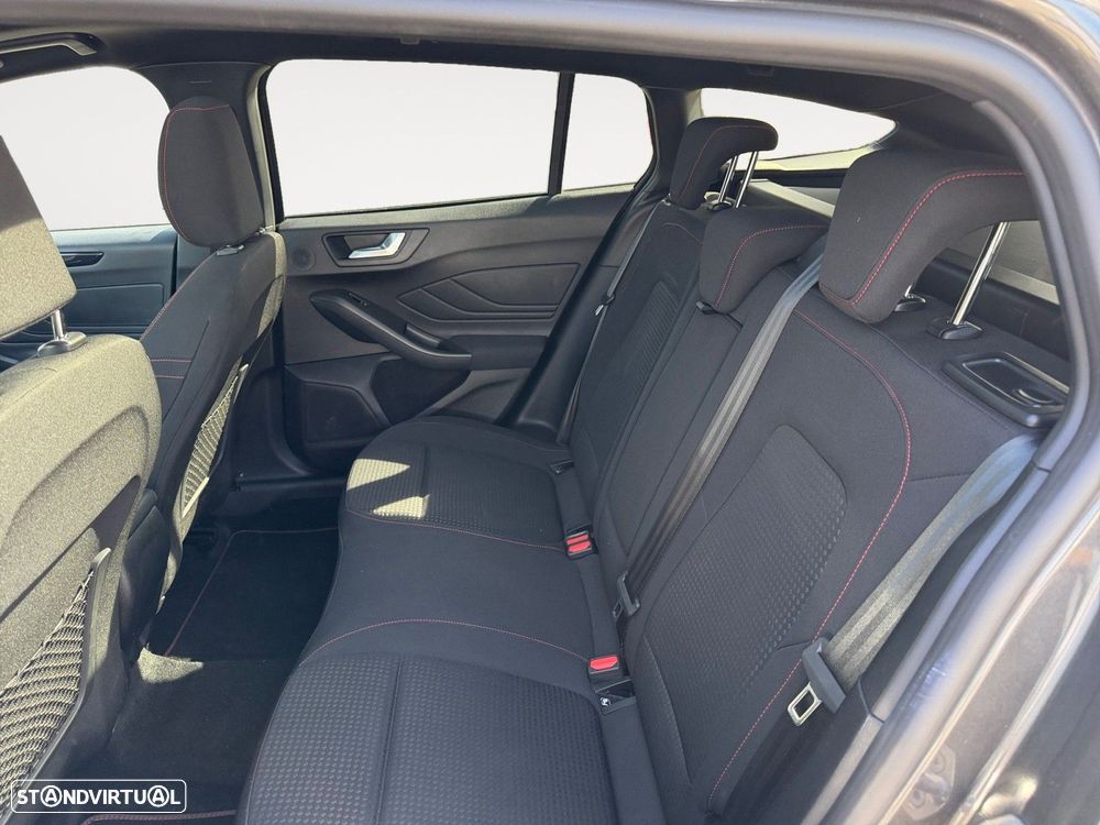 Ford Focus SW 1.0 EcoBoost MHEV ST-Line X - 13