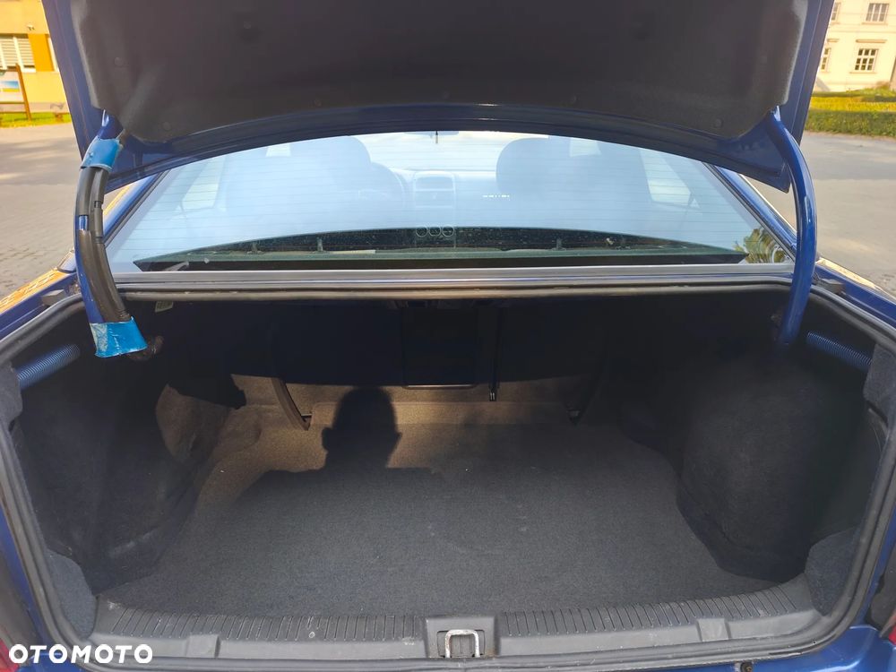 Opel Astra 1.8 Njoy - 22