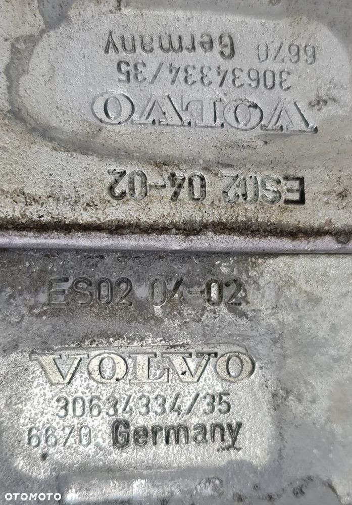 ZAWIASY BURTY KLAPY TYŁ VOLVO XC90 30634334 PARA - 3
