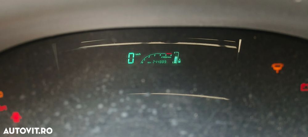 Toyota Yaris 1.4 D-4D Base AC - 5