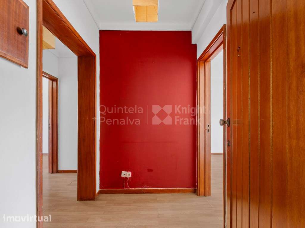 Apartamento T1 com garagem para venda em Cascais - Grande imagem: 2/24